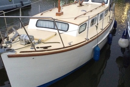 32ft. RAMPART MOTOR CRUISER