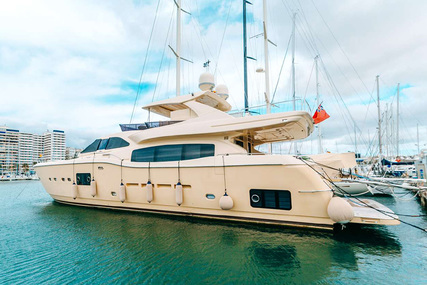 Ferretti Yachts 840 Altura