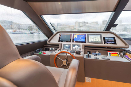 Ferretti Yachts 840 Altura