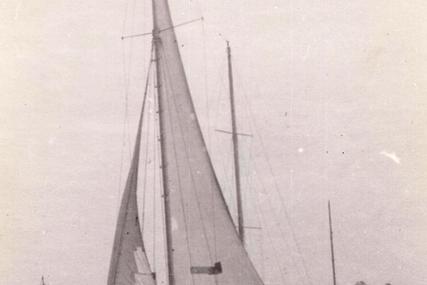 21ft. HARRISON BUTLER CYCLONE GAFF YAWL