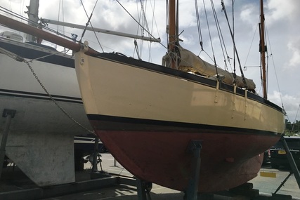 21ft. HARRISON BUTLER CYCLONE GAFF YAWL