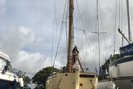 21ft. HARRISON BUTLER CYCLONE GAFF YAWL