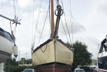 21ft. HARRISON BUTLER CYCLONE GAFF YAWL