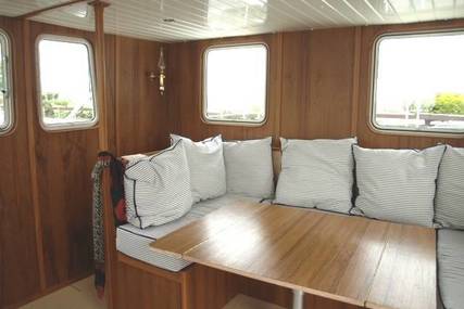 Houseboat Steel Trawler