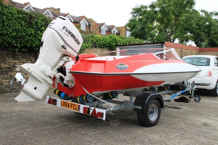 15ft. GLASTRON GT 150 SPORTS BOAT