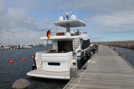 Azimut Magellano 66