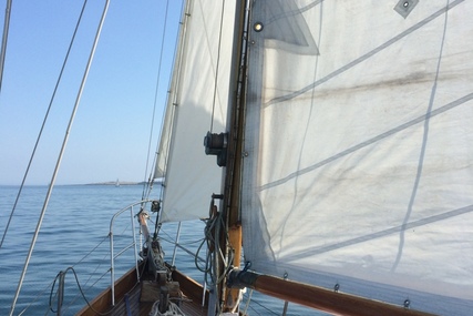 30ft. SEACRAFT BERMUDIAN CUTTER