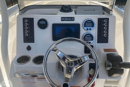 Robalo R200 ES