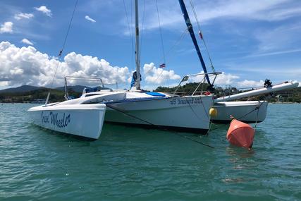 Corsair 28R Trimaran