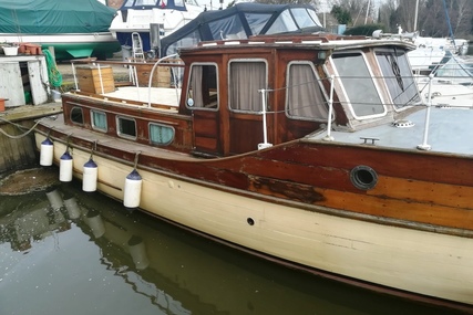 35ft. GEORGE WILSON MOTOR CRUISER