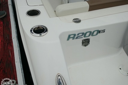 Robalo R200 ES