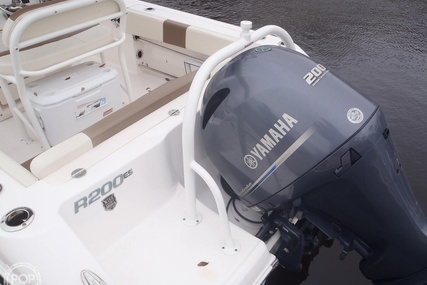 Robalo R200 ES