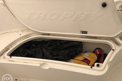 Trophy Boats 2503 Centre Console