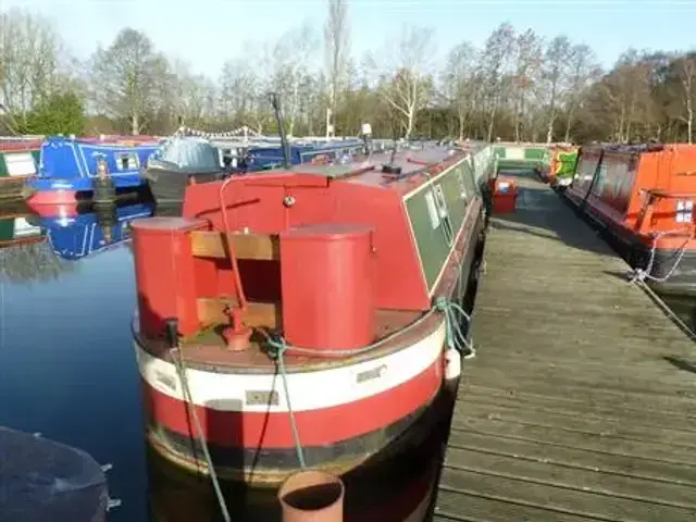 Peter Brown Narrowboat