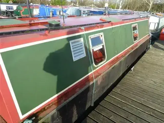 Peter Brown Narrowboat