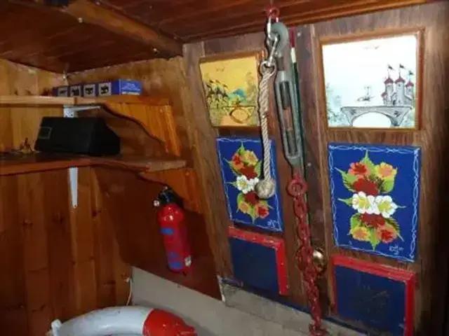 Peter Brown Narrowboat