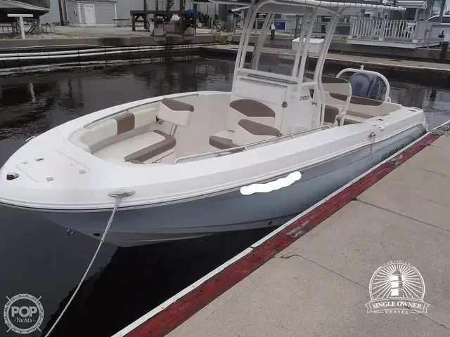 Robalo R200 ES