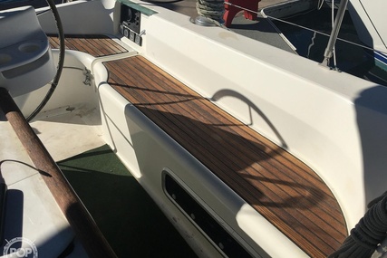 Beneteau Oceanis 382