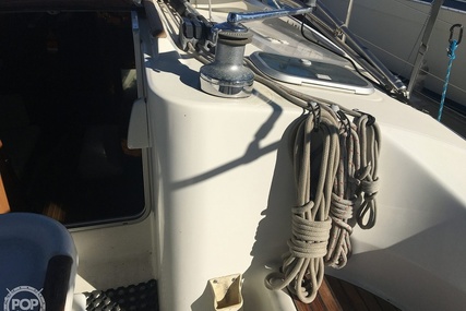 Beneteau Oceanis 382