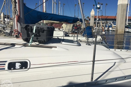 Beneteau Oceanis 382