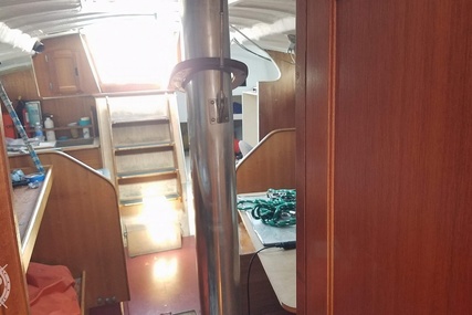 Ericson Yacht 39 Flush Deck