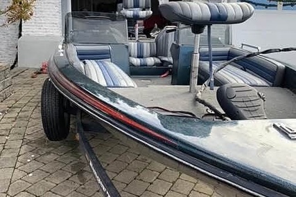 Ranger Boats Apache 375V