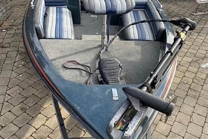 Ranger Boats Apache 375V