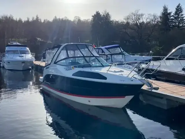 Bayliner Cierra 8