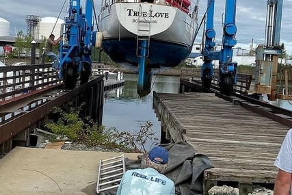 Morgan 60 Schooner