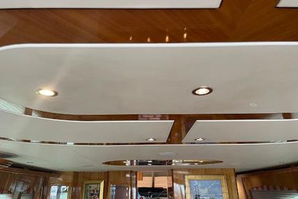 Hatteras Sky Lounge Motor Yacht