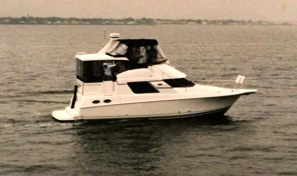 Haines 392 Motor Yacht