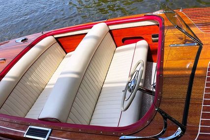 Chris Craft RIVIERA SPORTS BOAT