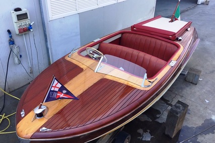 Chris Craft RIVIERA SPORTS BOAT