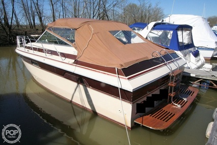 Chris Craft 332 Express