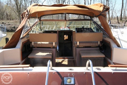 Chris Craft 332 Express