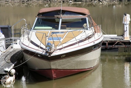 Chris Craft 332 Express