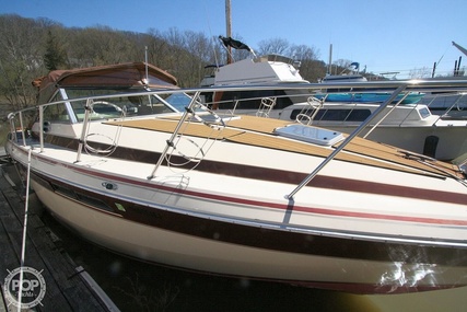 Chris Craft 332 Express