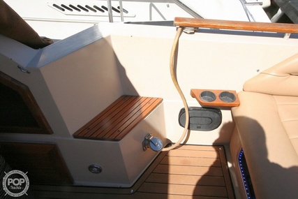 Chris Craft 332 Express