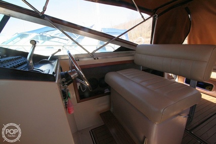 Chris Craft 332 Express