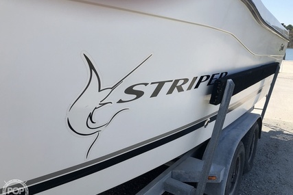 Seaswirl 2600 Striper