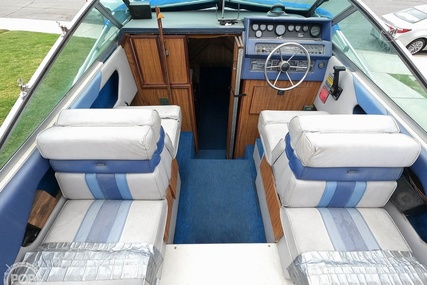 Sea Ray 230 Weekender