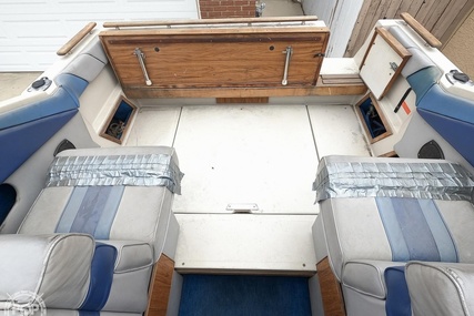 Sea Ray 230 Weekender