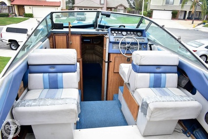 Sea Ray 230 Weekender