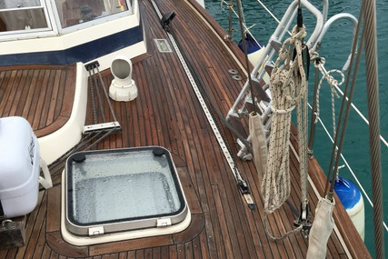 Hallberg Rassy 42