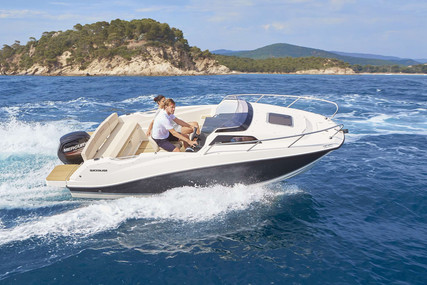 Quicksilver Activ 555 Cabin