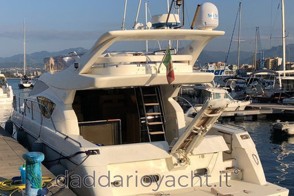 Ferretti Yachts 460