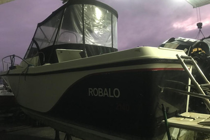 Robalo 2140 WA