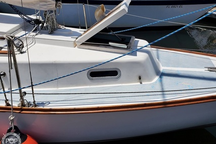 Cape Dory 25