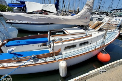 Cape Dory 25