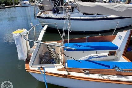 Cape Dory 25